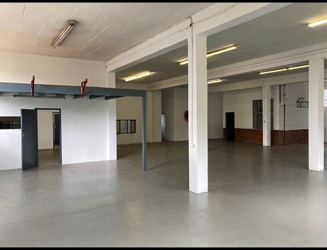 400M² WAREHOUSE TO LET IN WESTMEAD