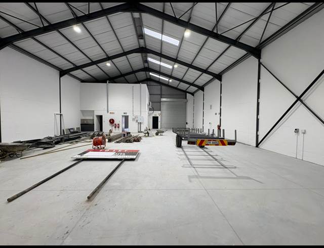 434M² WAREHOUSE TO LET IN FIRGROVE