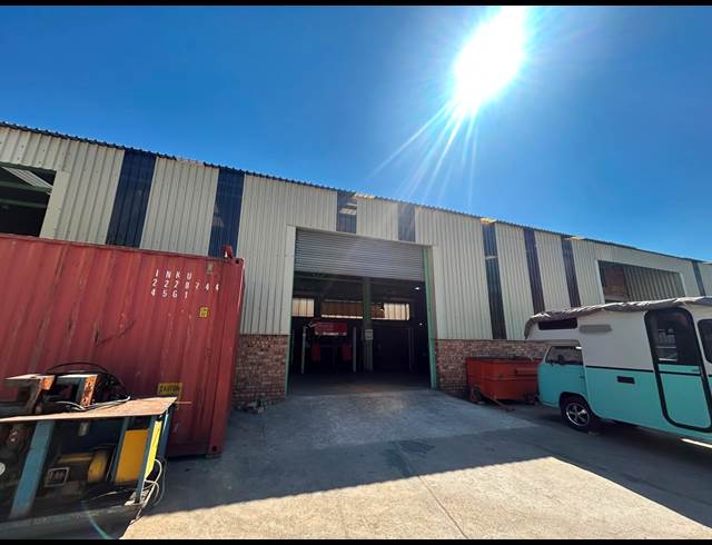 500M² WAREHOUSE TO LET IN SEBENZA