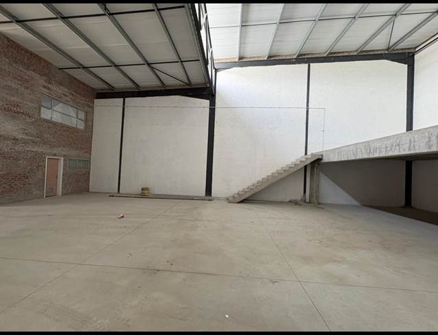 619.60M² WAREHOUSE TO LET IN FIRGROVE
