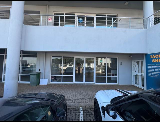 114M² BUSINESS CENTRE TO LET IN BALLITO CENTRAL