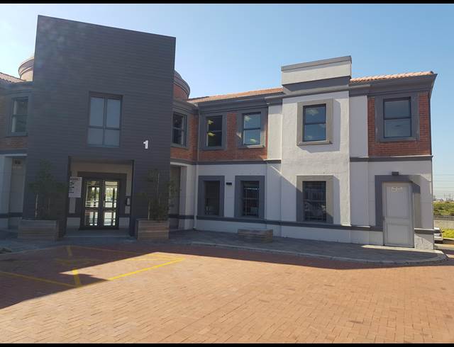 129M² OFFICE TO LET IN CENTURY CITY