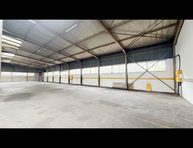 625M² WAREHOUSE TO LET IN MEADOWDALE