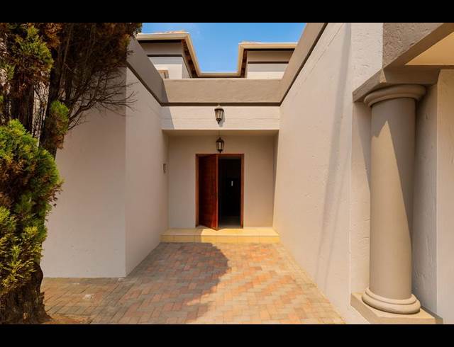 5 BEDROOM PROPERTY TO RENT IN MORELETAPARK