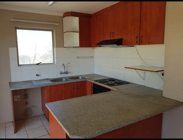 2 bed property to rent in RIDGEWORTH