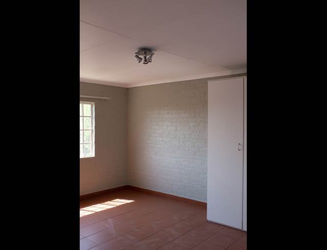 3 bed property to rent in KEW