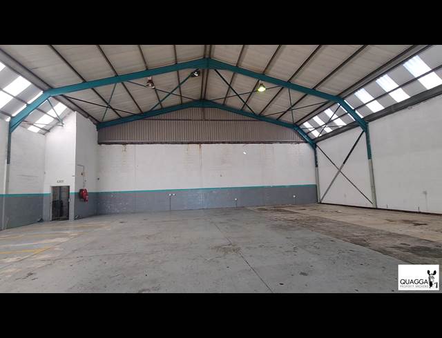 900M² FACTORY TO LET IN OTTERY EAST