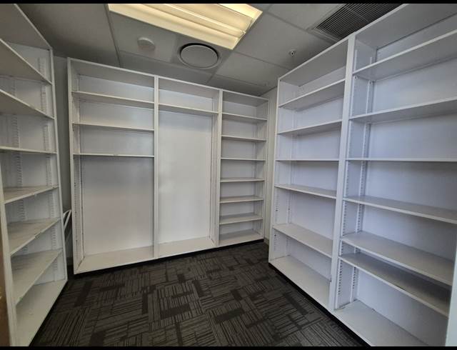 521M² OFFICE TO LET IN SANDHURST
