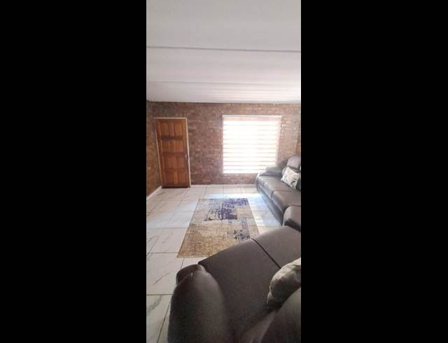 2 BEDROOM PROPERTY TO RENT IN ELSPARK