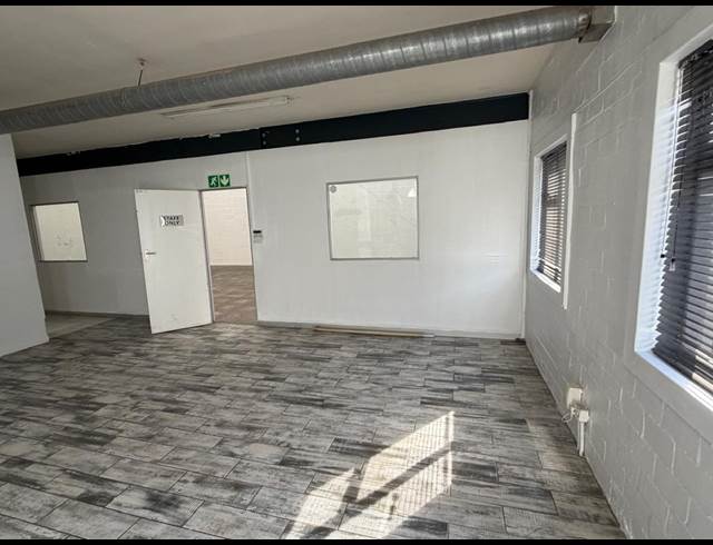 312M² WAREHOUSE TO LET IN MAITLAND