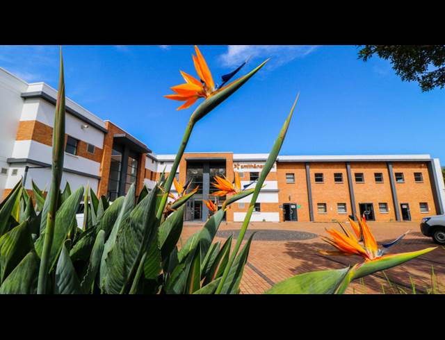 392.57M² OFFICE TO LET IN WESTVILLE