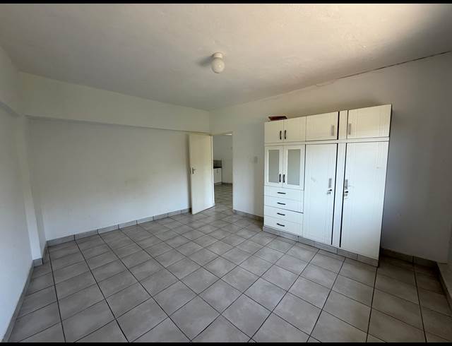 2 BEDROOM APARTMENT TO LET IN MONTCLAIR