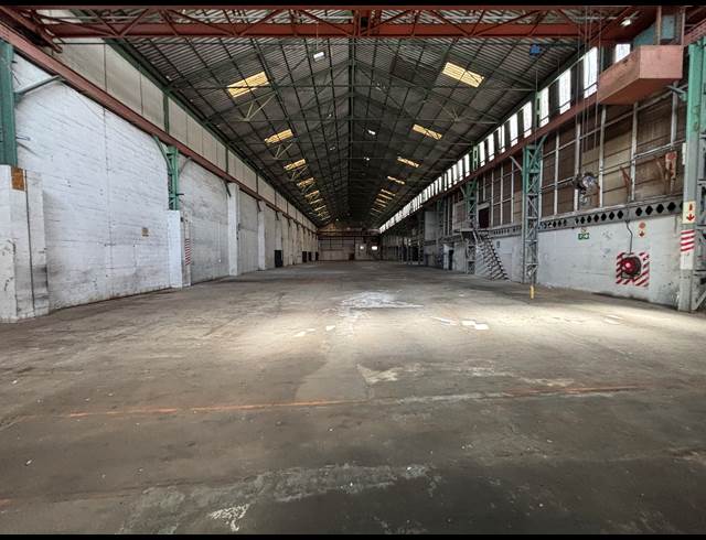7,255M² WAREHOUSE TO LET IN EPPING INDUSTRIAL