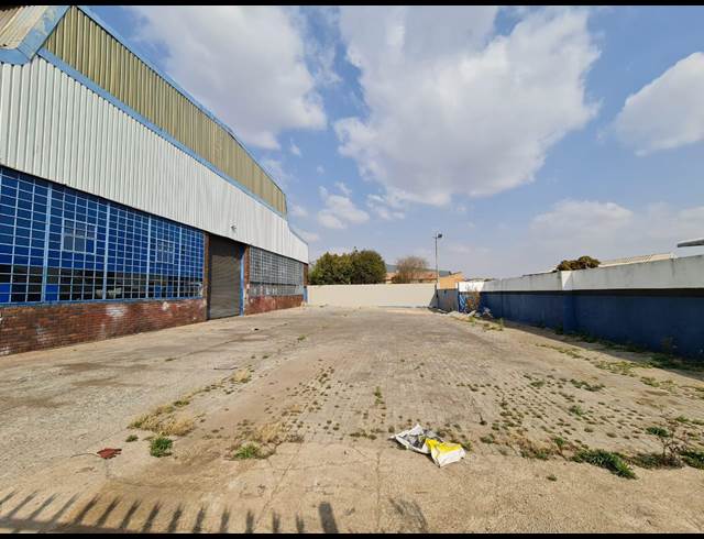 980M² WAREHOUSE RENTED IN ROODEKOP