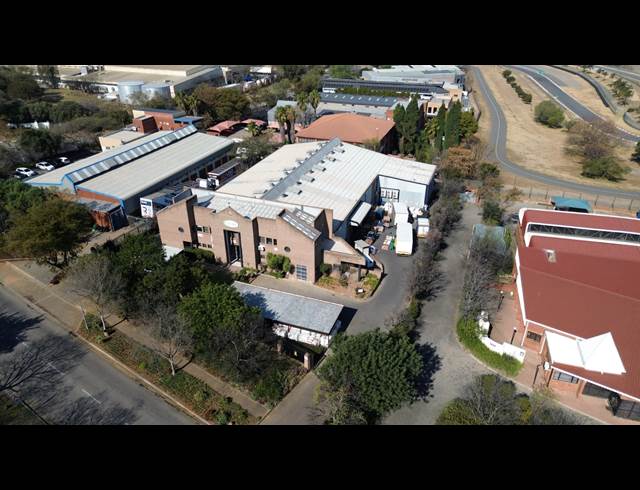 1,759M² WAREHOUSE TO LET IN KYALAMI