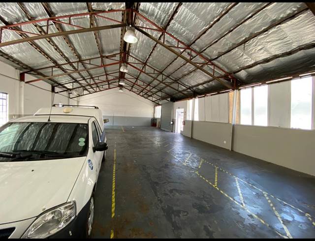 325M² WAREHOUSE TO LET IN PAROW EAST