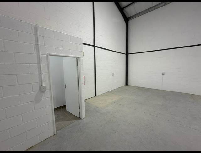 98M² WAREHOUSE TO LET IN FISANTEKRAAL INDUSTRIAL