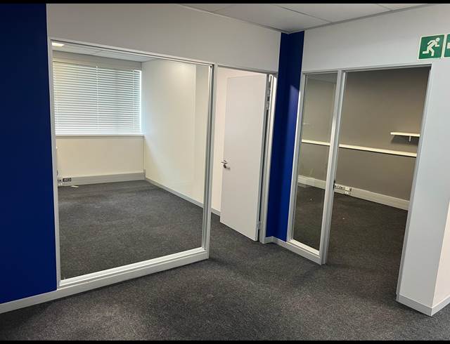 829.44M² OFFICE TO LET IN WESTVILLE