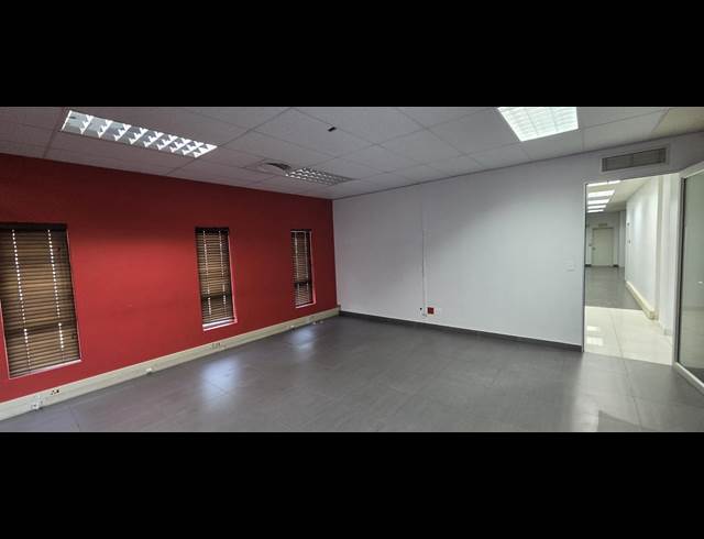 400M² OFFICE TO LET IN NELSPRUIT EXT 1