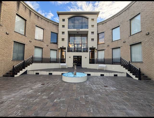 189M² OFFICE TO LET IN TYGER VALLEY