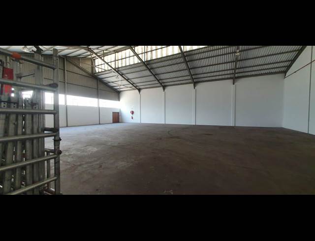 600M² WAREHOUSE TO LET IN EPPING INDUSTRIAL