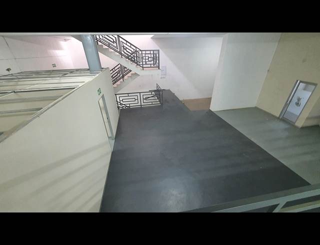 1,300M² WAREHOUSE TO LET IN ORMONDE