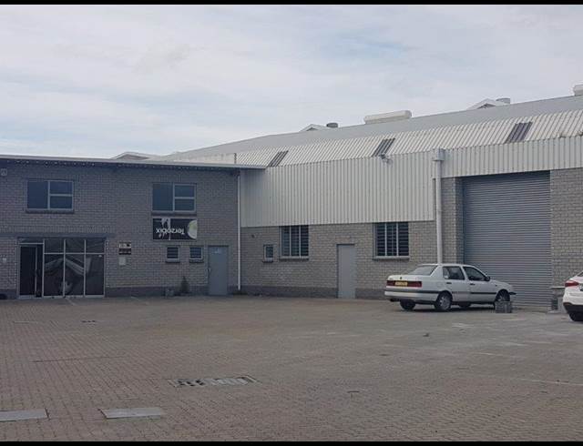 503M² WAREHOUSE TO LET IN RACING PARK