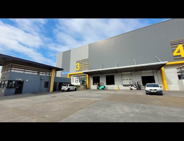 1,697M² WAREHOUSE TO LET IN AIRPORT INDUSTRIA