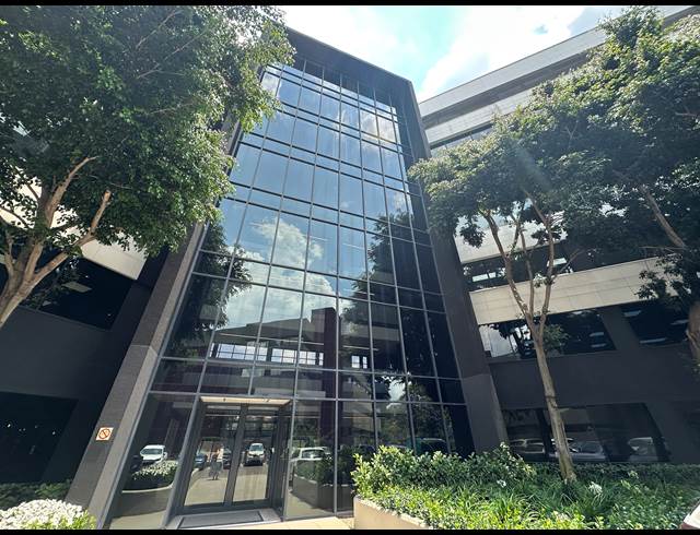 194M² OFFICE TO LET IN SANDTON CENTRAL