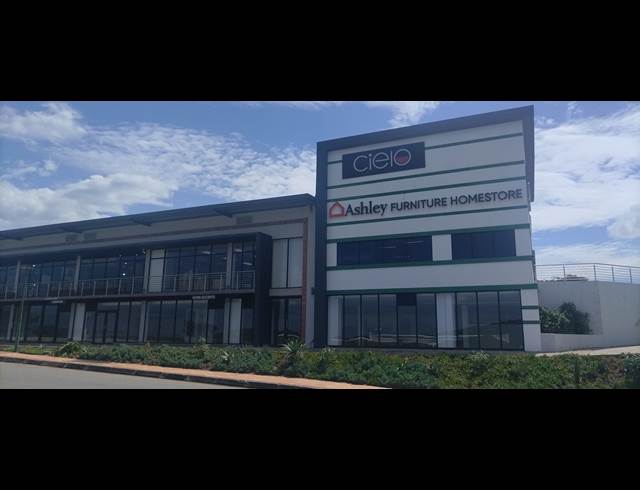 264M² RETAIL TO LET IN RIVERSIDE PARK
