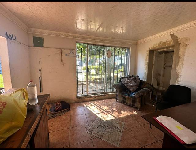 500M² WAREHOUSE TO LET IN ROODEPOORT CENTRAL
