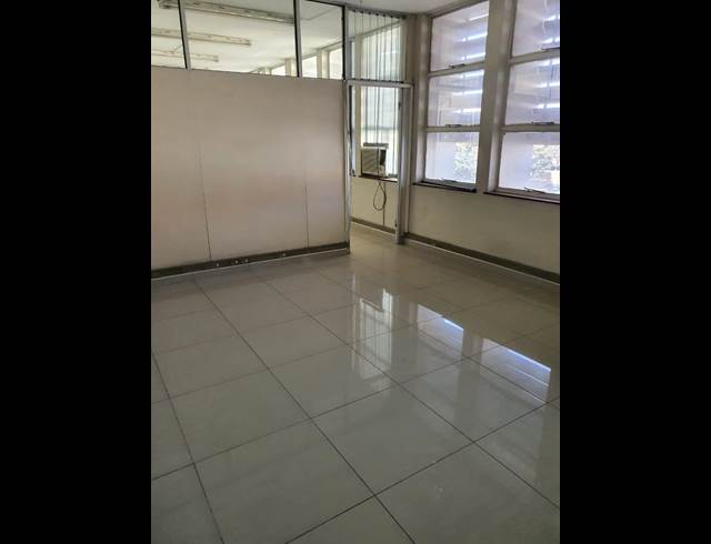 320M² OFFICE TO LET IN ALBERTON NORTH