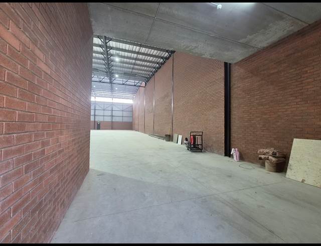 1,052M² OFFICE TO LET IN SAMRAND BUSINESS PARK