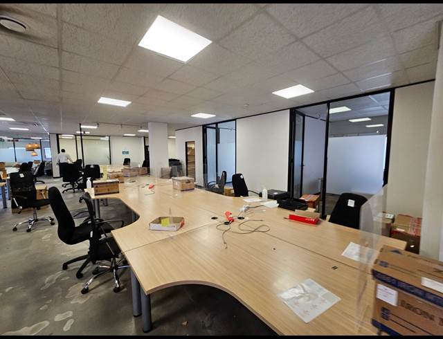 877M² OFFICE TO LET IN CENTURY CITY