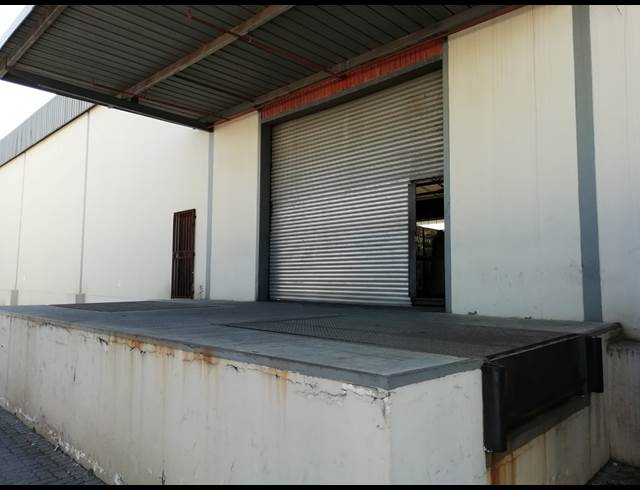 2,850M² WAREHOUSE TO LET IN POMONA