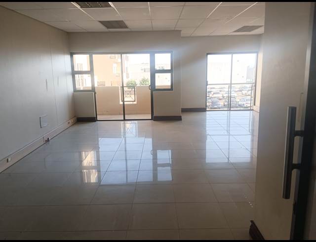 57M² OFFICE TO LET IN UMHLANGA RIDGE