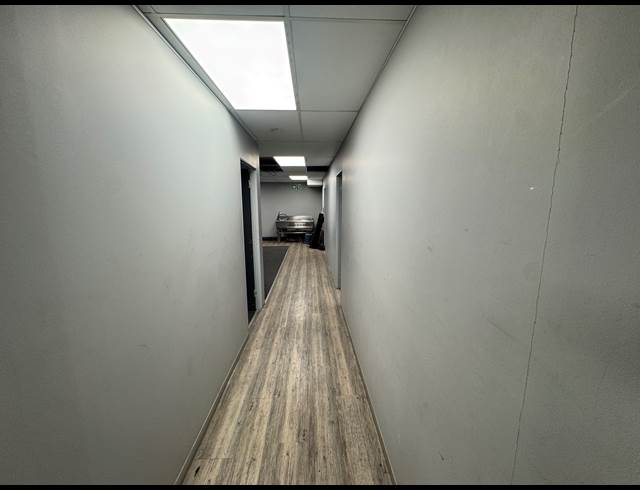 952M² OFFICE TO LET IN WYNBERG