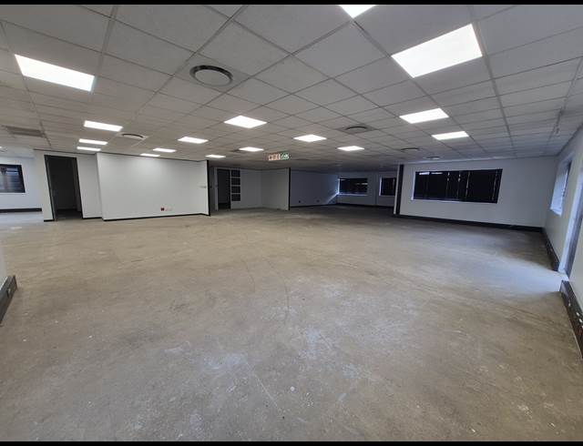 326M² OFFICE TO LET IN SANDTON CENTRAL