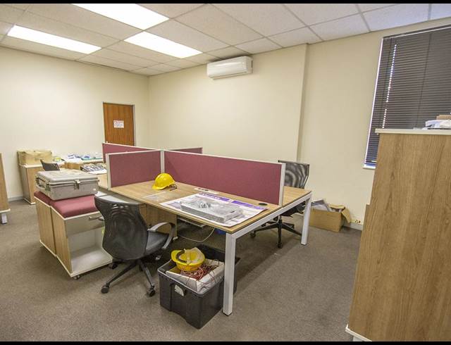 1,569M² OFFICE TO LET IN RANDJESPARK