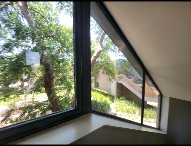 313M² OFFICE TO LET IN RANDJESPARK