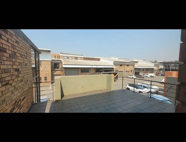 99M² OFFICE TO LET IN NELSPRUIT CENTRAL
