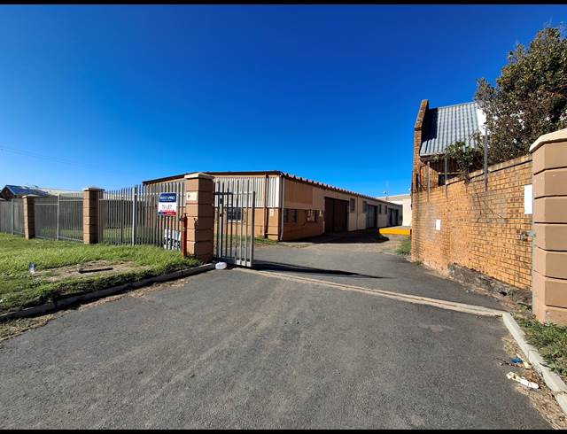 800M² WAREHOUSE RENTED IN WOODBROOK