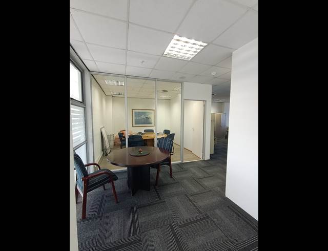 164M² OFFICE TO LET IN UMHLANGA RIDGESIDE