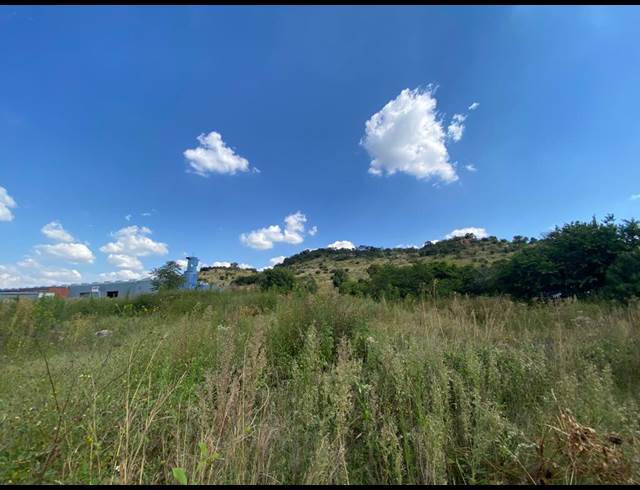 3,500M² VACANT LAND TO LET IN DEVLAND
