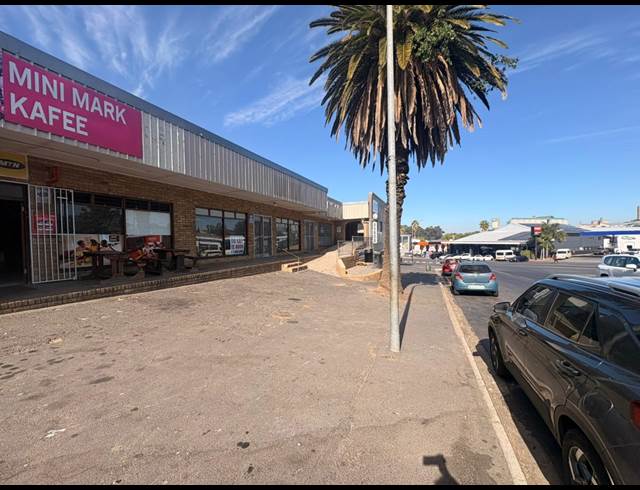 150M² RETAIL TO LET IN MALMESBURY INDUSTRIA