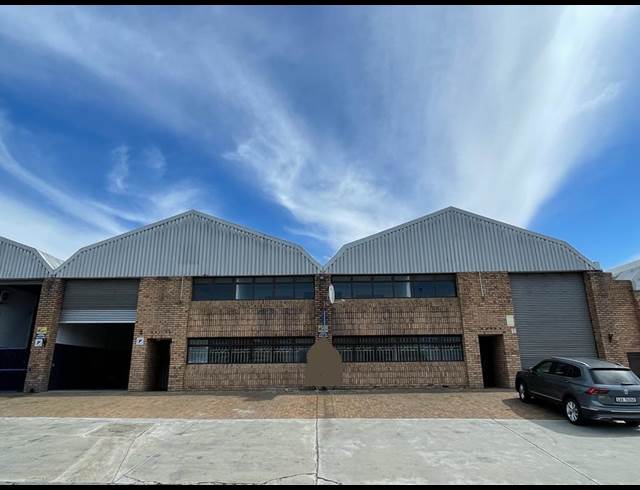 700M² WAREHOUSE TO LET IN STIKLAND INDUSTRIAL