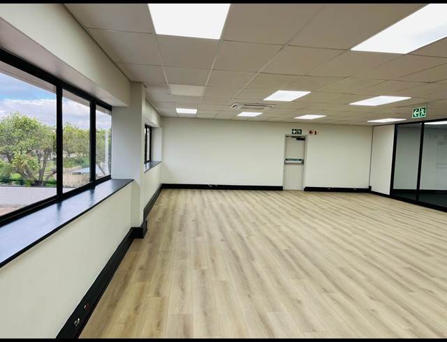 340M² OFFICE TO LET IN HALFWAY HOUSE