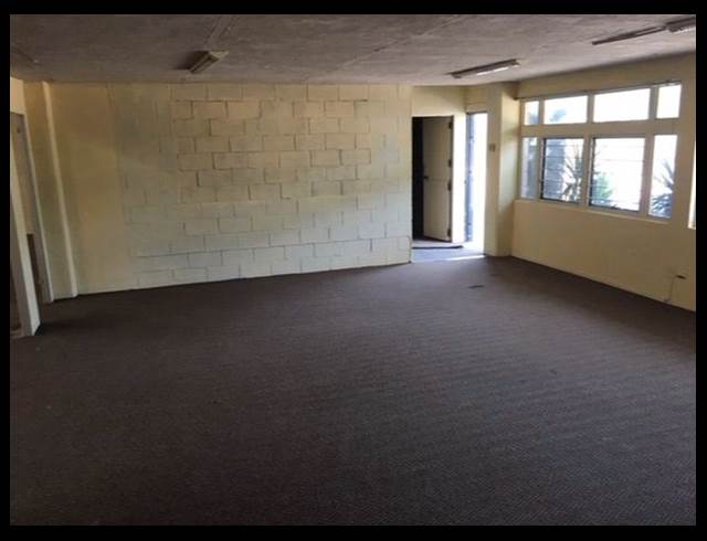 319M² WAREHOUSE TO LET IN SPRINGFIELD