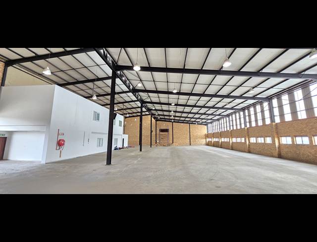 1,345M² WAREHOUSE TO LET IN NORTH RIDING