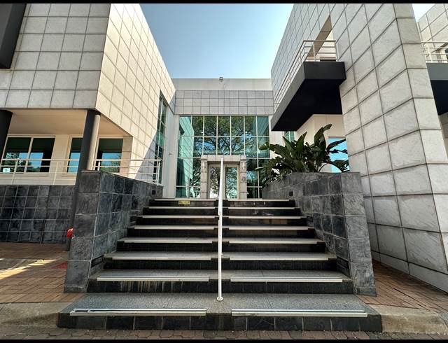 1,591M² OFFICE TO LET IN SANDTON CENTRAL